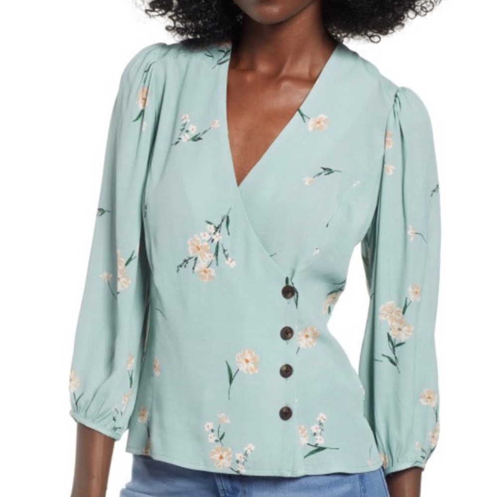 Astr The Label Button Wrap Top - image 8